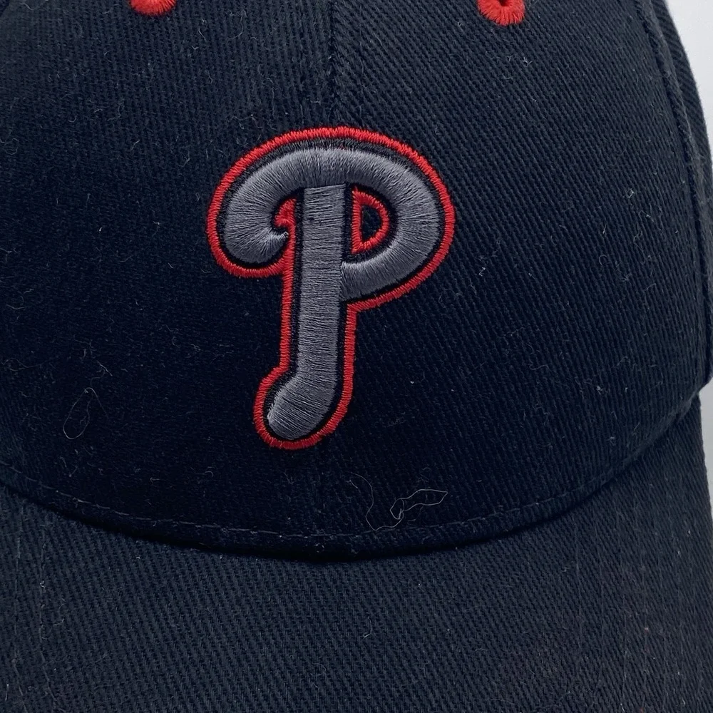 Philadelphia‎ Phillies Youth Hat Black Strapback Adjustable VGC Fan Favorite